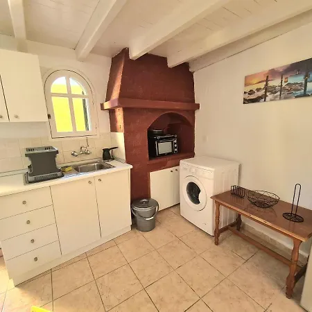 Elegant Traditional Suites & Apartment Rhodes City